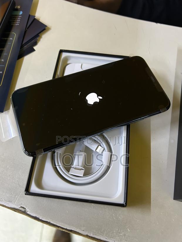 New Apple iPhone 11 Pro Max 256 GB Green - thumbnail 3