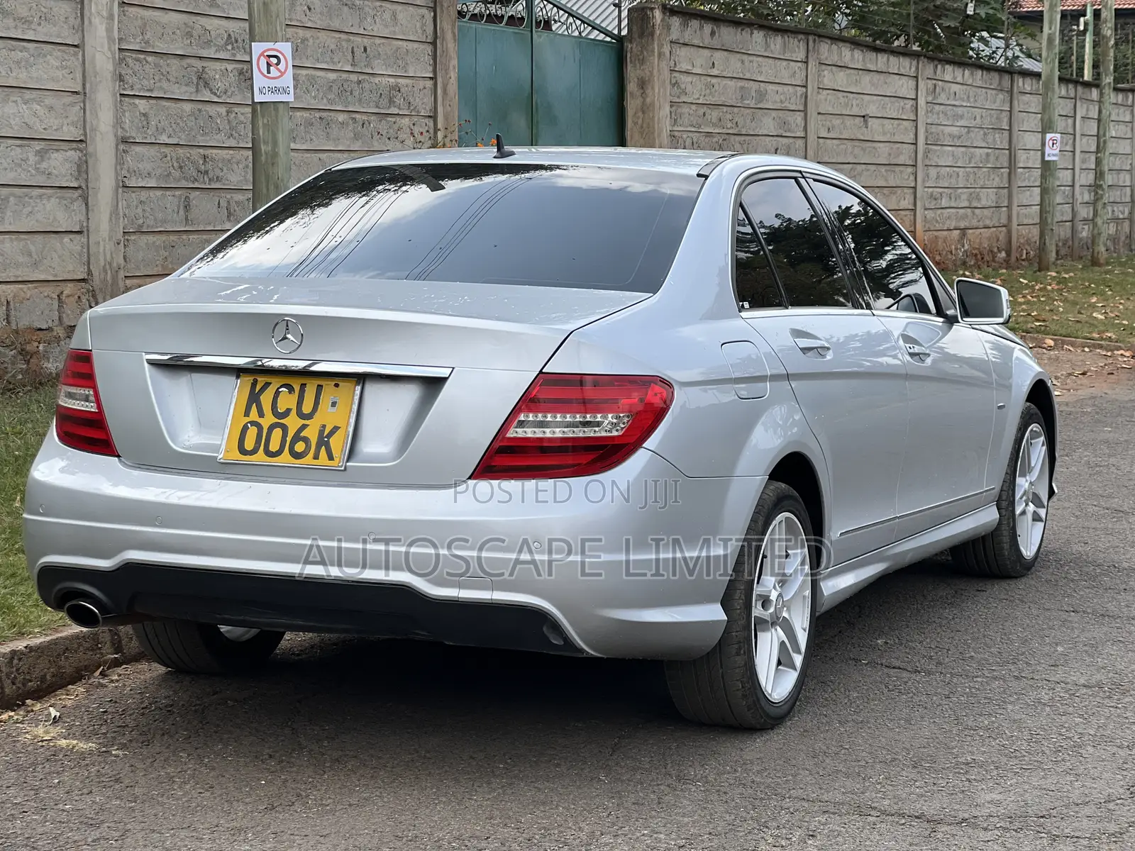 Mercedes-Benz C200 2012 Silver