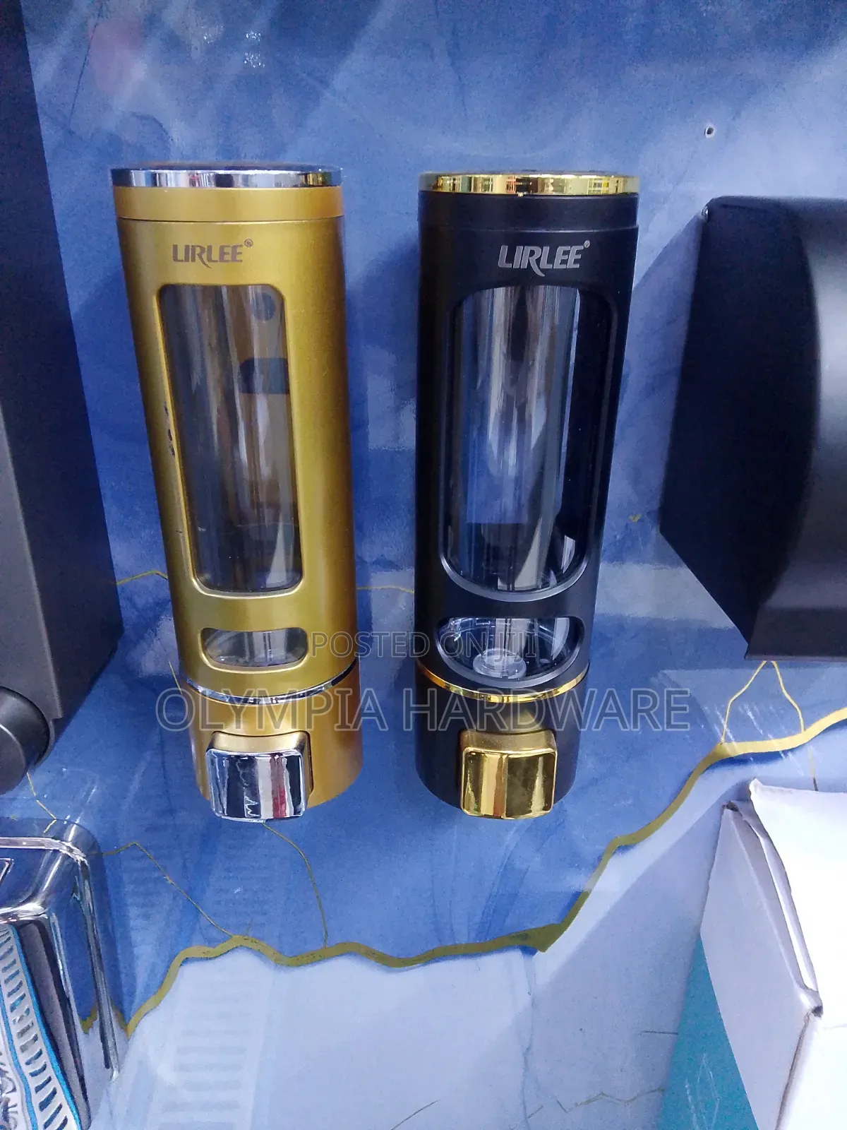 Liquid Soap Dispensers (Multicolor)