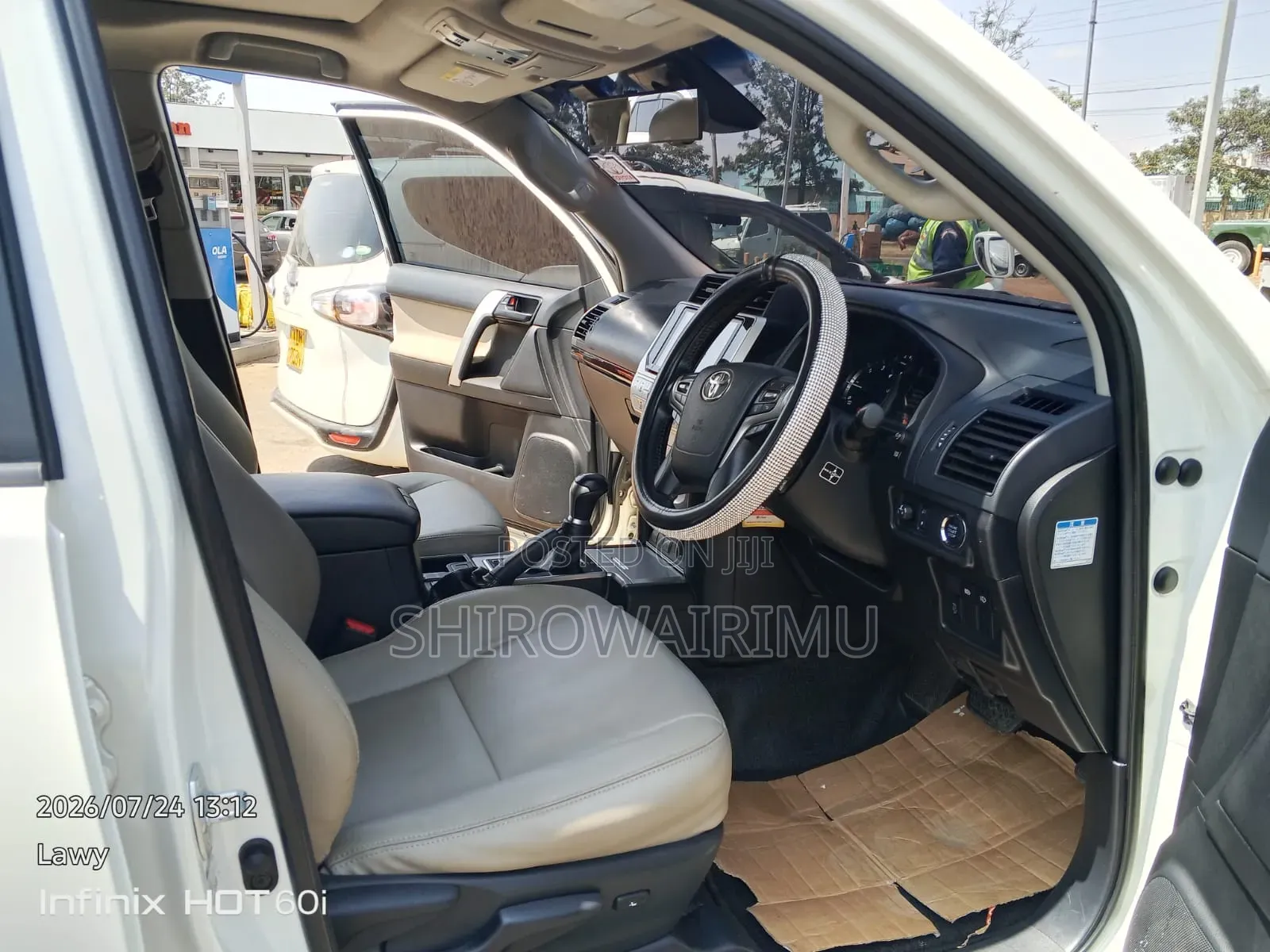 Toyota Land Cruiser Prado 2018 Pearl