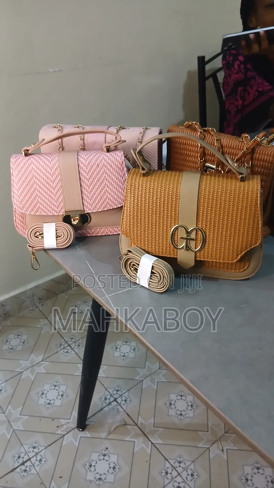 Trendy Handbags for Ladies