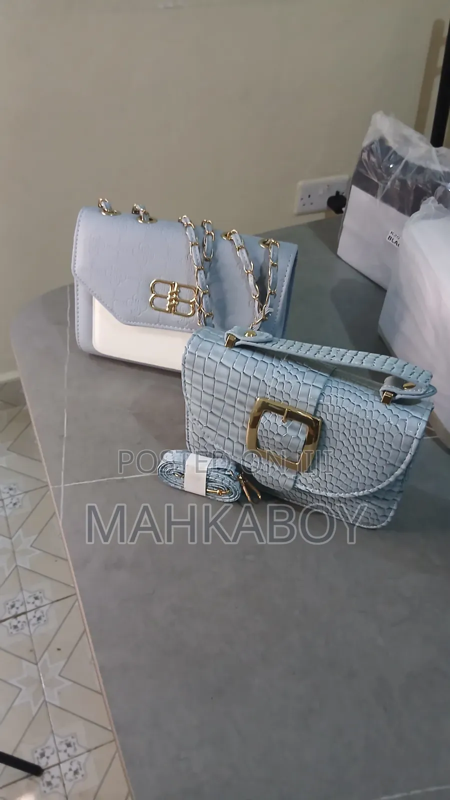 Trendy Handbags for Ladies
