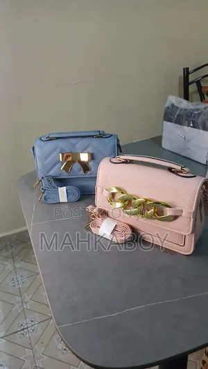 Trendy Handbags for Ladies