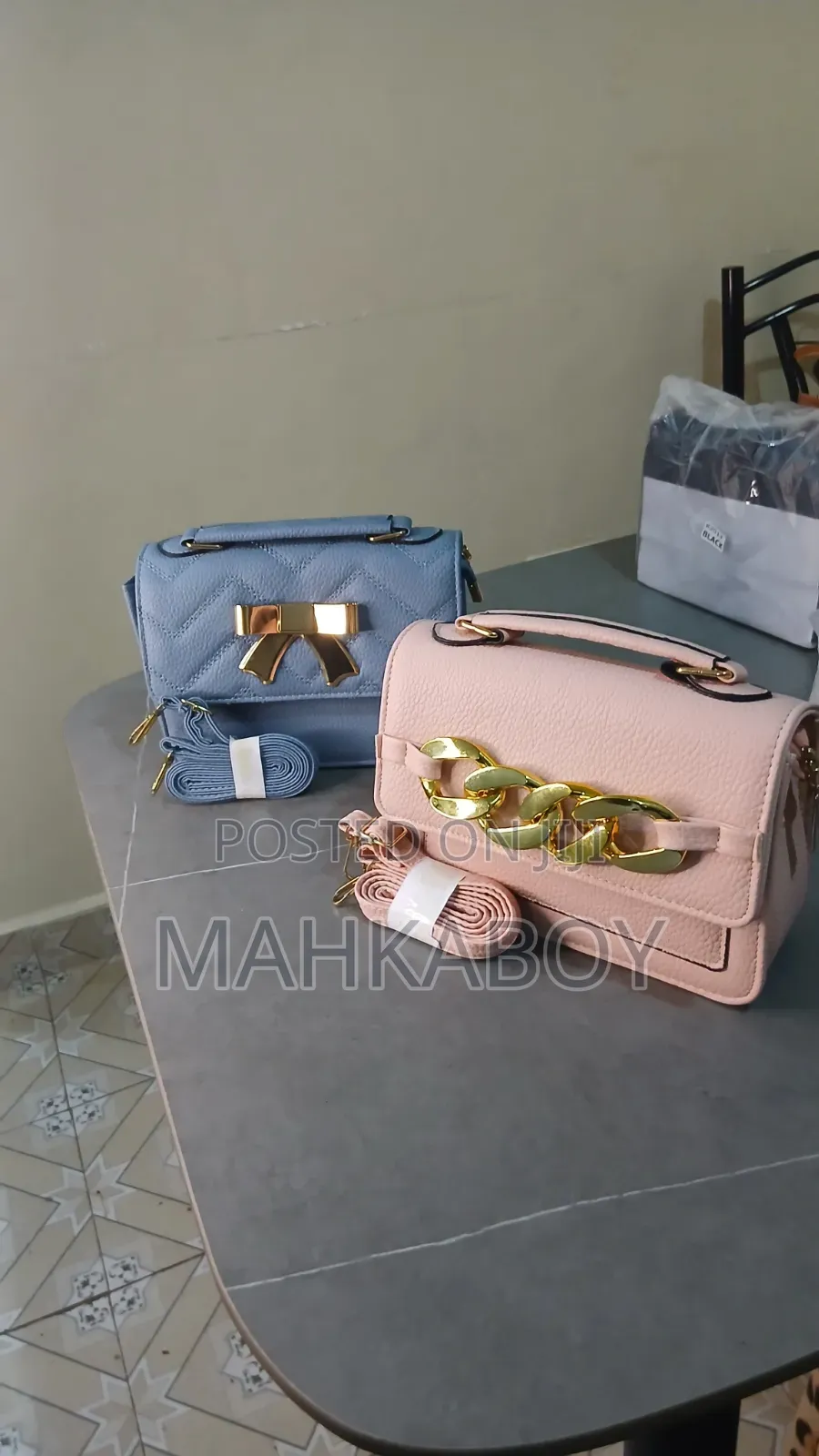 Trendy Handbags for Ladies