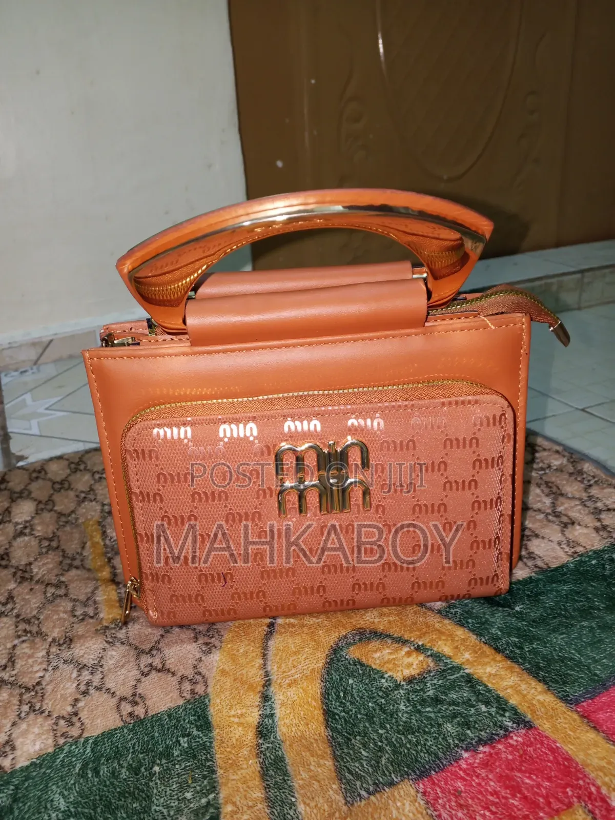 Trendy Handbags for Ladies