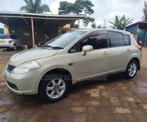 Nissan Tiida 2008 Gold