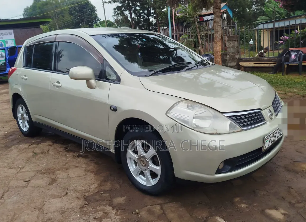 Nissan Tiida 2008 Gold