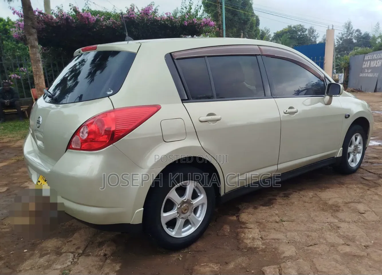 Nissan Tiida 2008 Gold