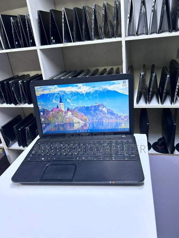 Laptop Toshiba Satellite C55 4GB Intel Core i3 HDD 500GB