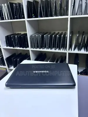 Laptop Toshiba Satellite C55 4GB Intel Core i3 HDD 500GB