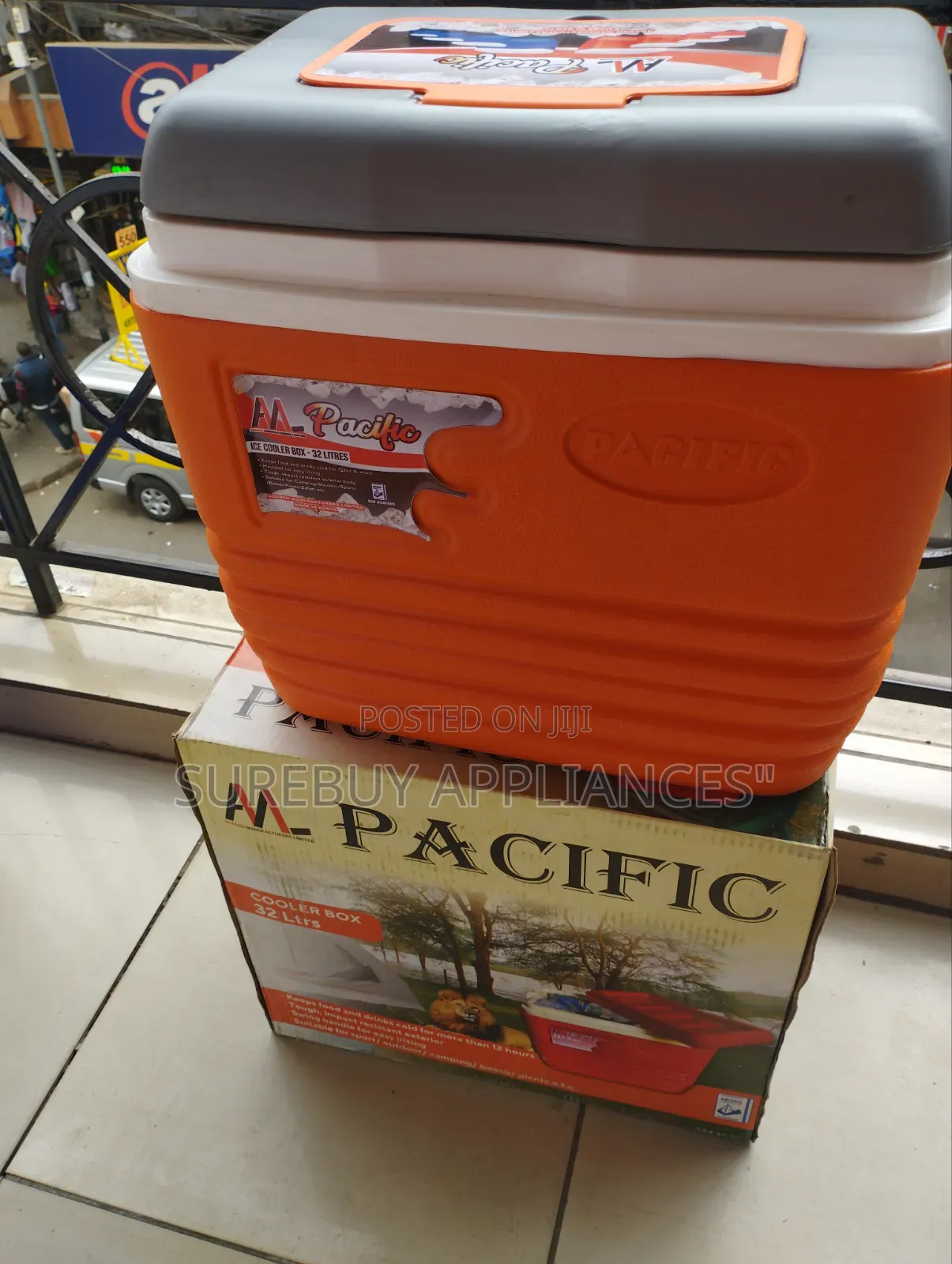 Pacific 32L Ice Cooler Box for Camping, Travel Outdoor Use