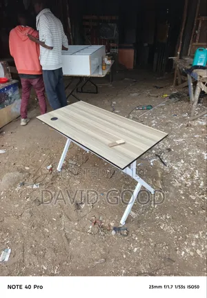 Y Stand Table