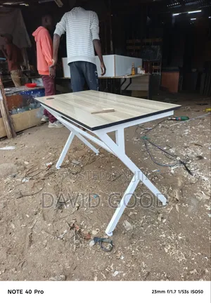Y Stand Table