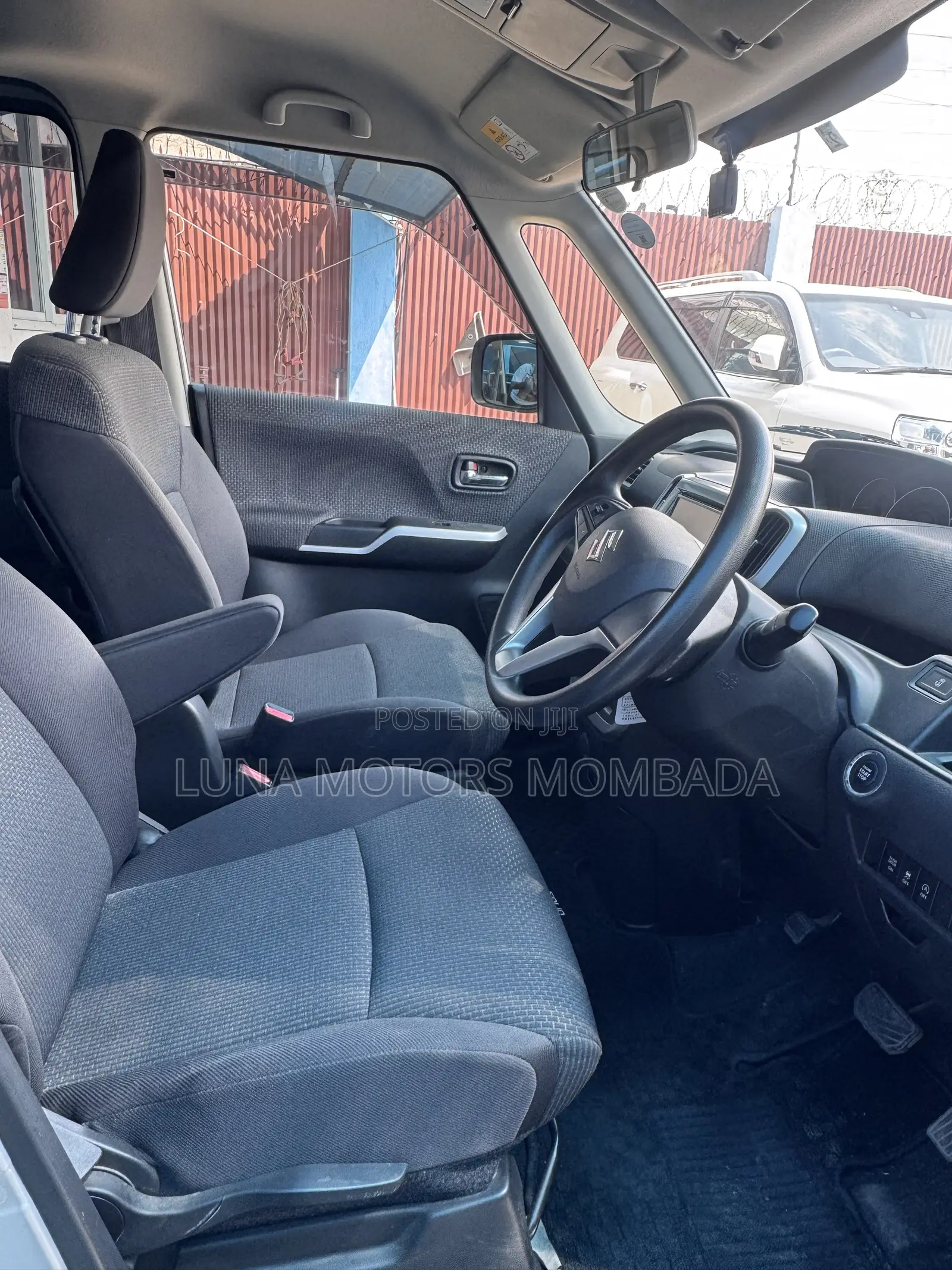 Suzuki Solio 2019 Silver