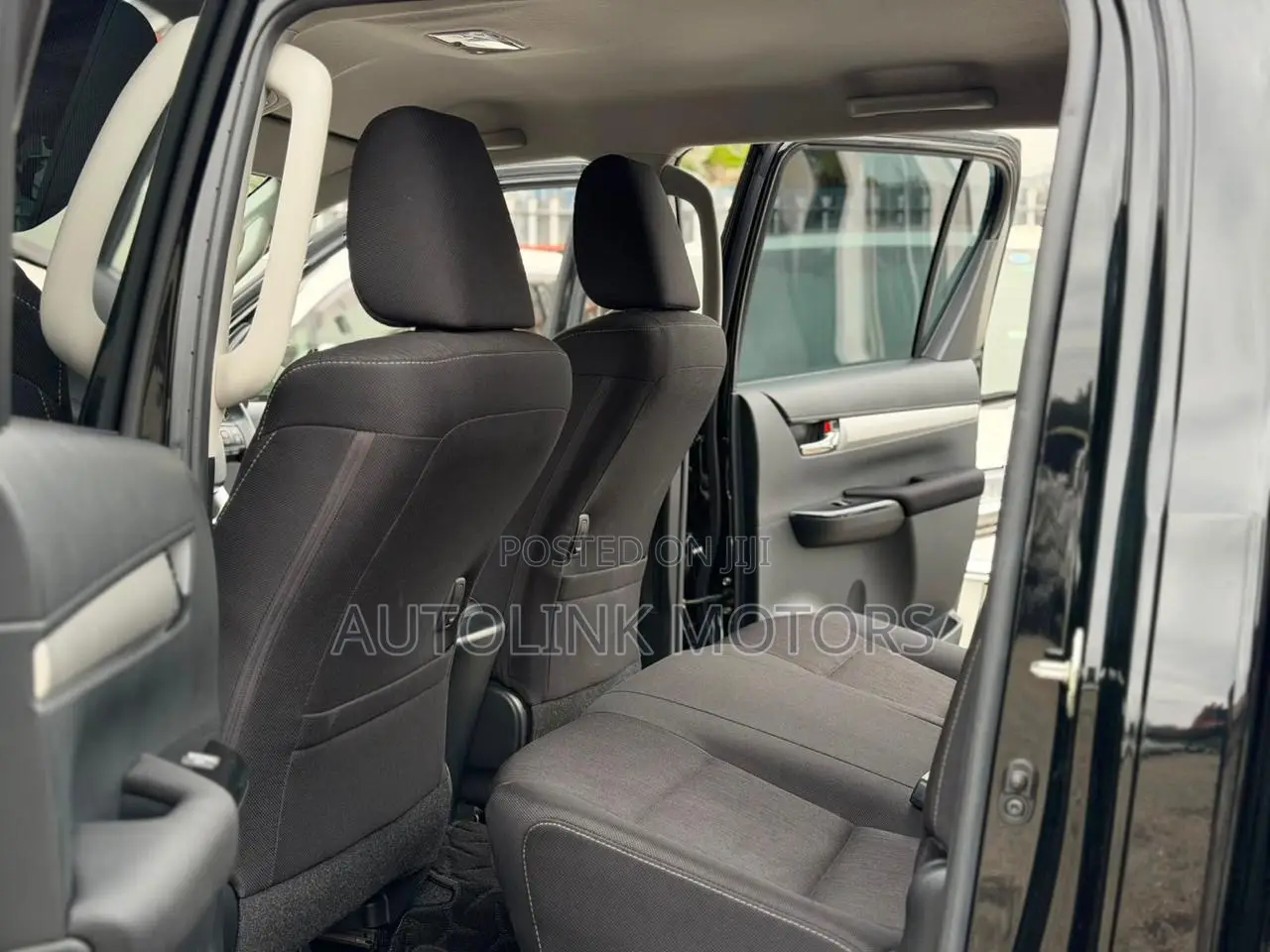 Toyota Hilux Revo Double Cab Deisel 2.4 AWD 2021 Black