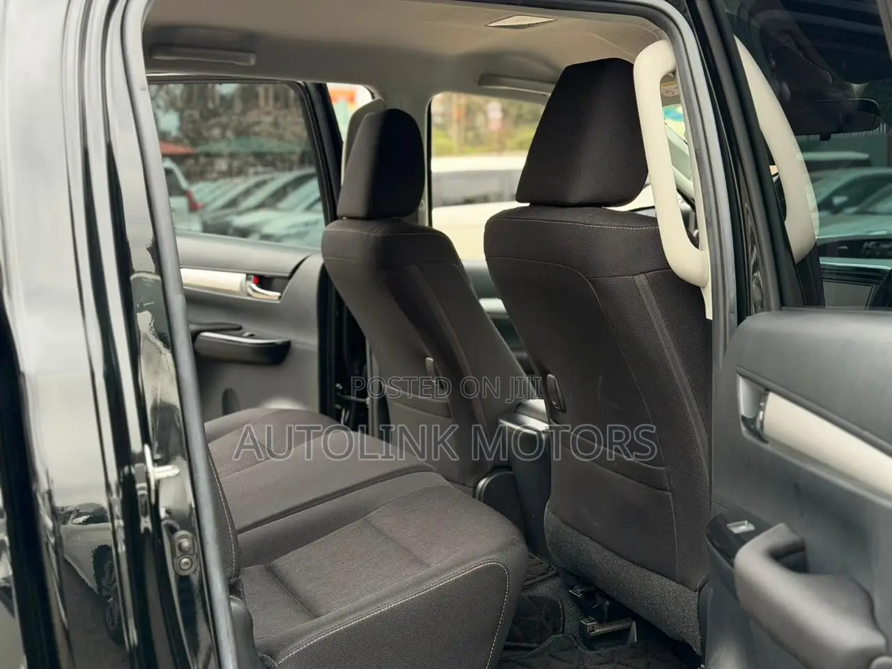 Toyota Hilux Revo Double Cab Deisel 2.4 AWD 2021 Black
