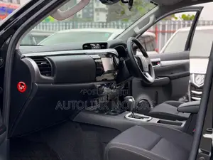Toyota Hilux Revo Double Cab Deisel 2.4 AWD 2021 Black