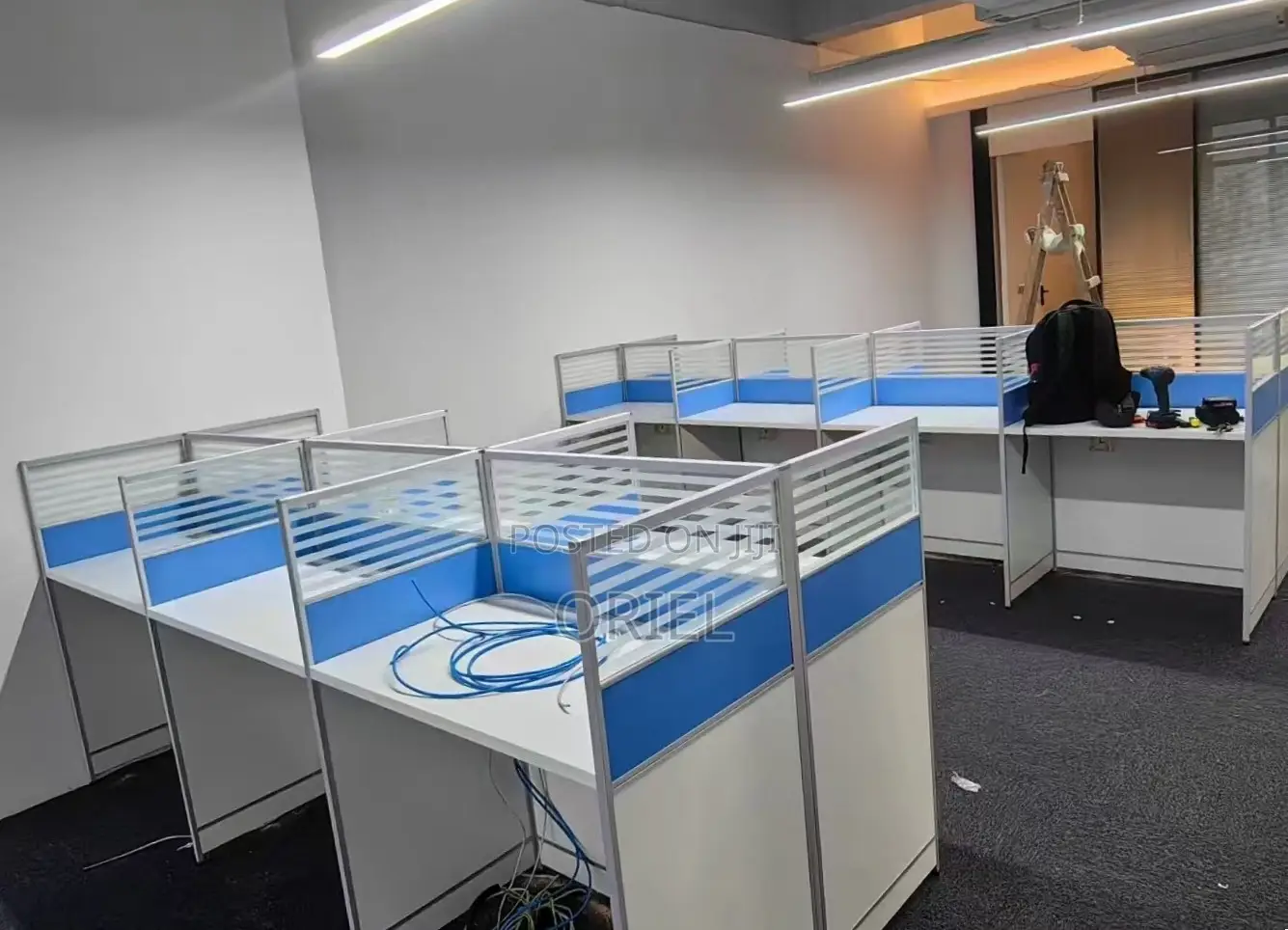 Office Workstation : 6-Seater Cubicles Modular Office Workstation