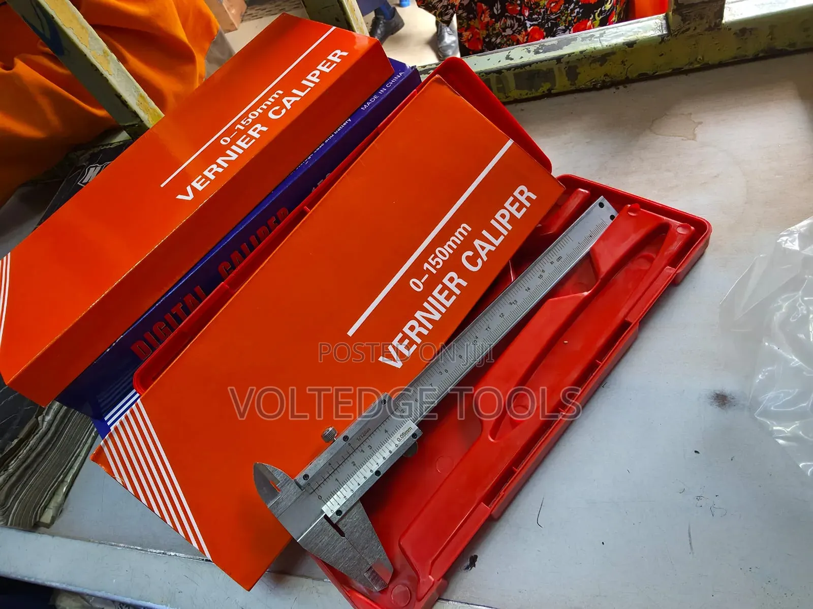 Analog Vernier Caliper 8"