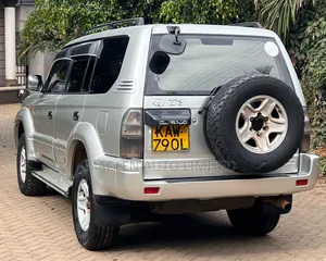 Toyota Land Cruiser Prado 2000 Silver