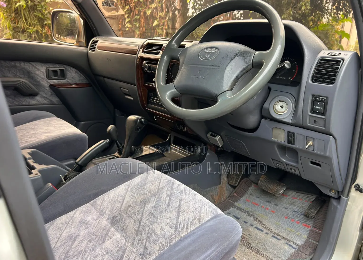 Toyota Land Cruiser Prado 2000 Silver