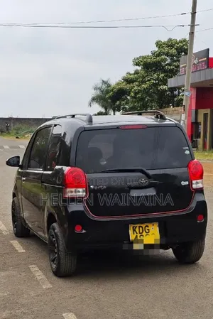 Toyota Spade 2015 Black