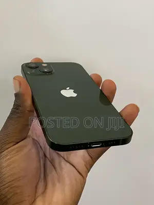 Apple iPhone 13 128 GB Green