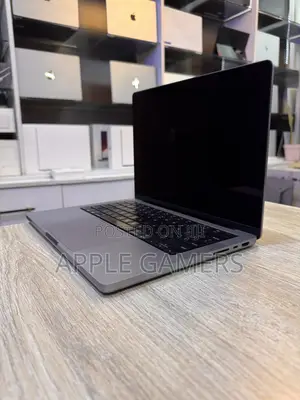 Laptop Apple MacBook Pro 2021 M1 16GB Apple M1 Pro SSD 512GB
