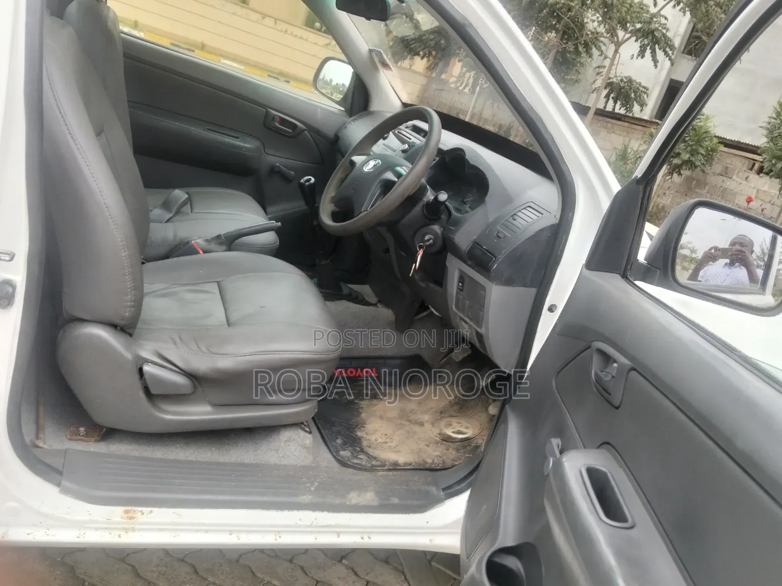 Toyota Hilux 2015 Off white