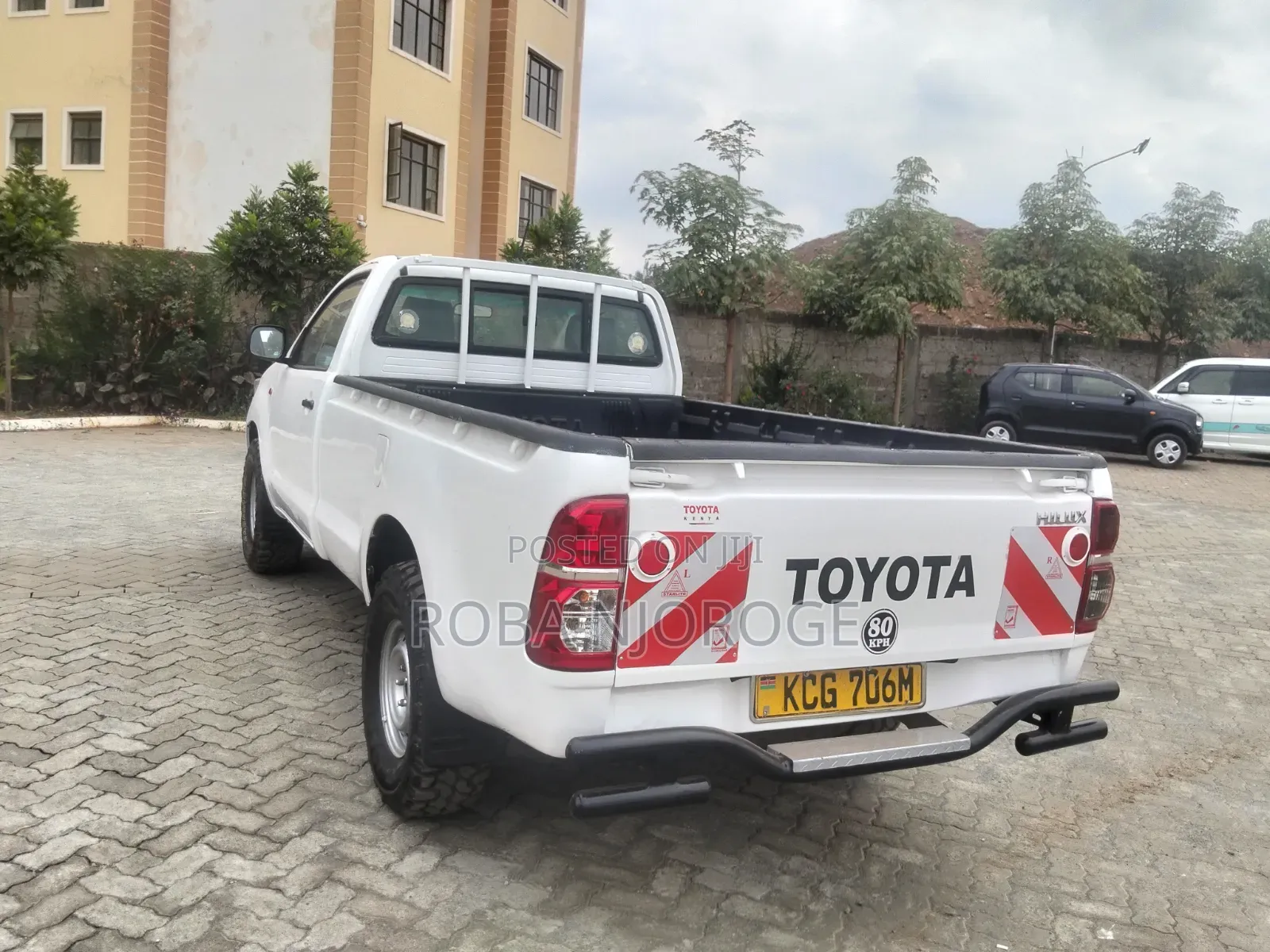 Toyota Hilux 2015 Off white