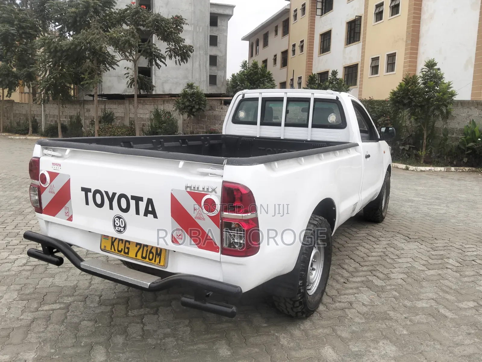 Toyota Hilux 2015 Off white