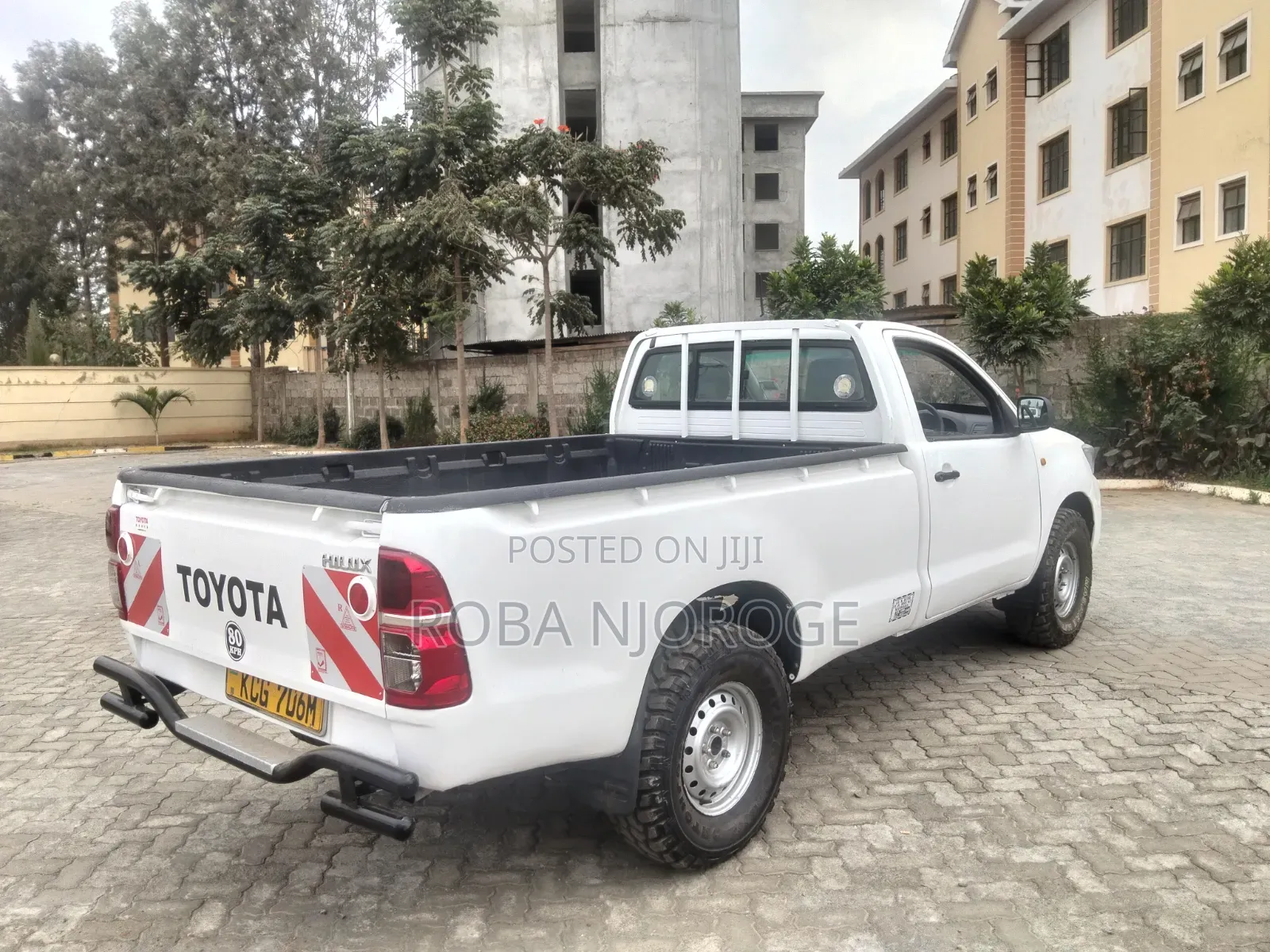 Toyota Hilux 2015 Off white