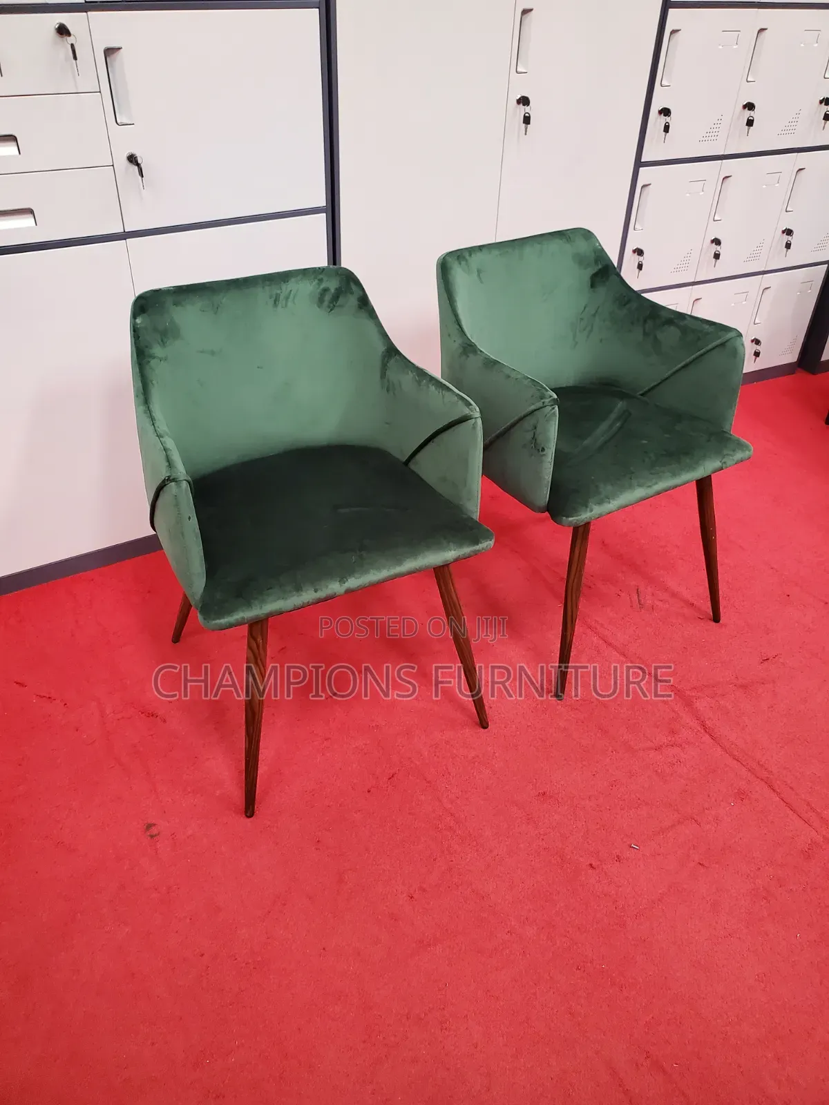 Emarald Velevet Dining/Accent Chair