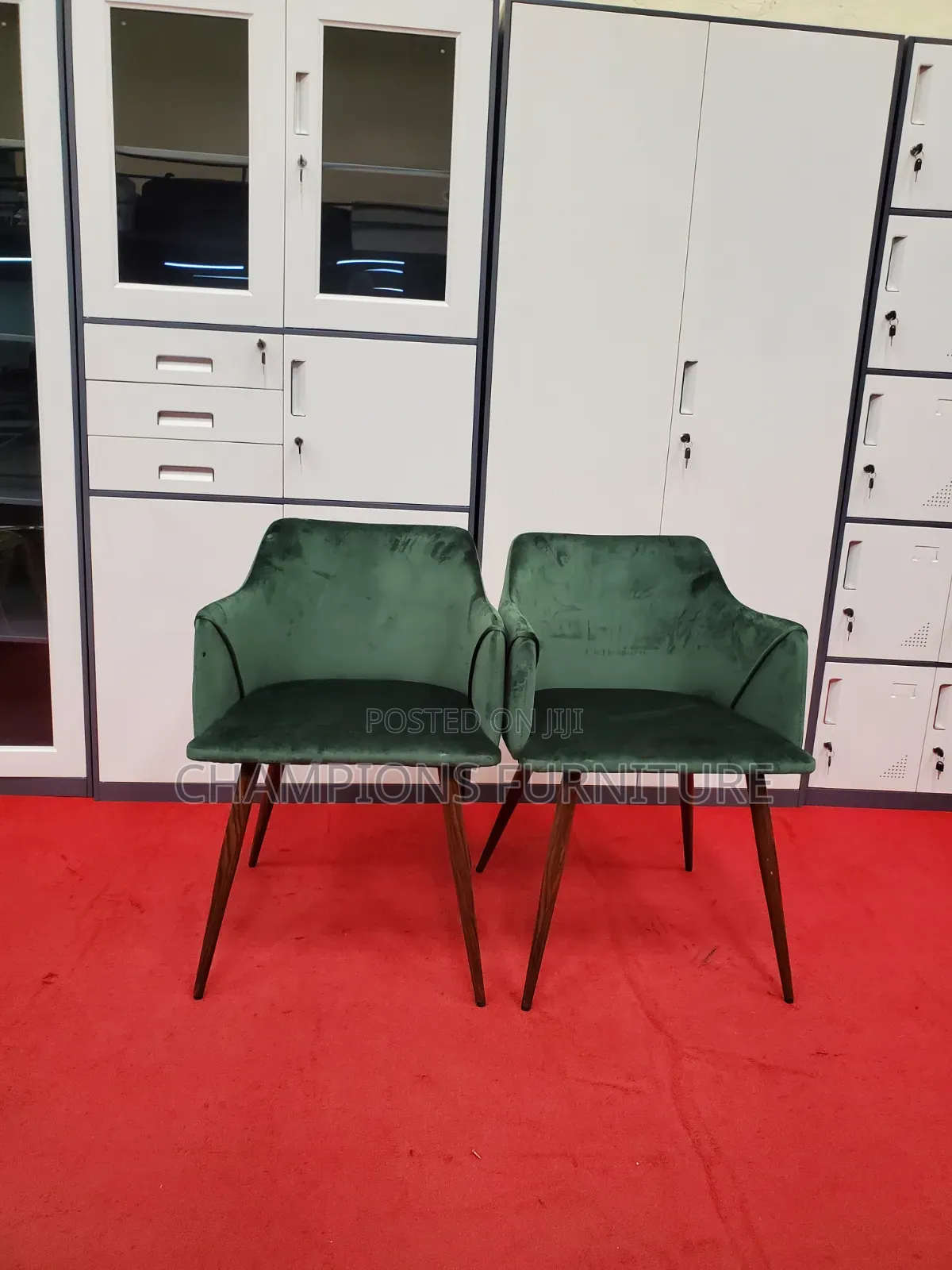 Emarald Velevet Dining/Accent Chair