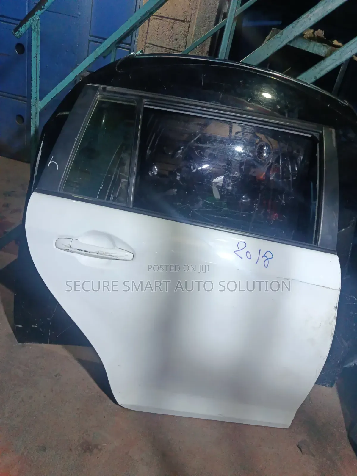 Fielder 161 Rear Door