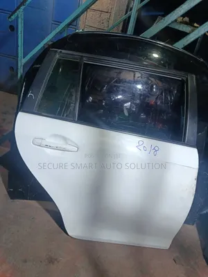 Fielder 161 Rear Door