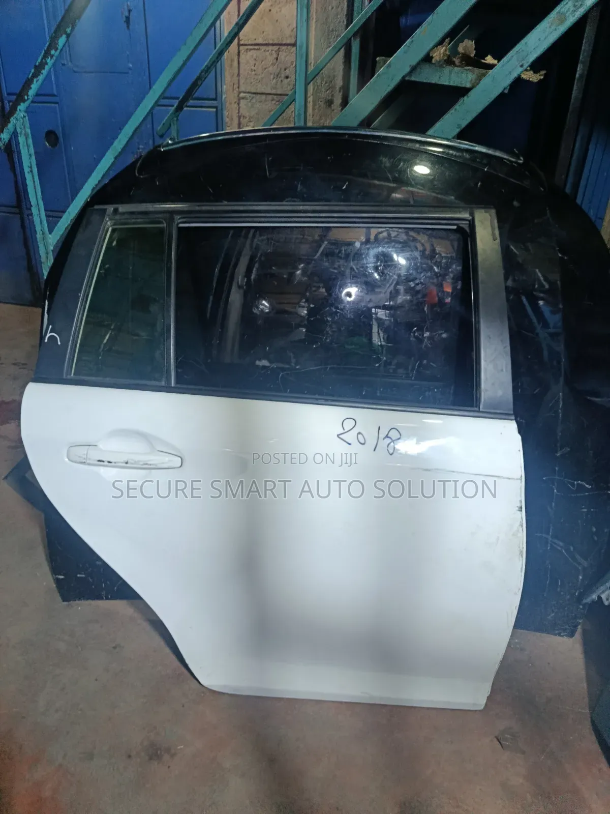 Fielder 161 Rear Door