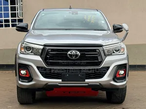 Toyota Hilux 2019 Gray