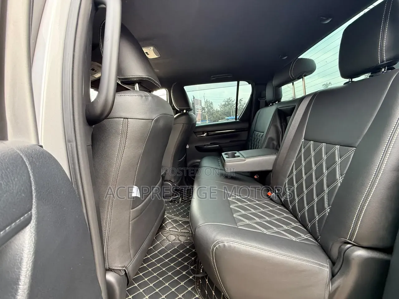 Toyota Hilux 2019 Gray
