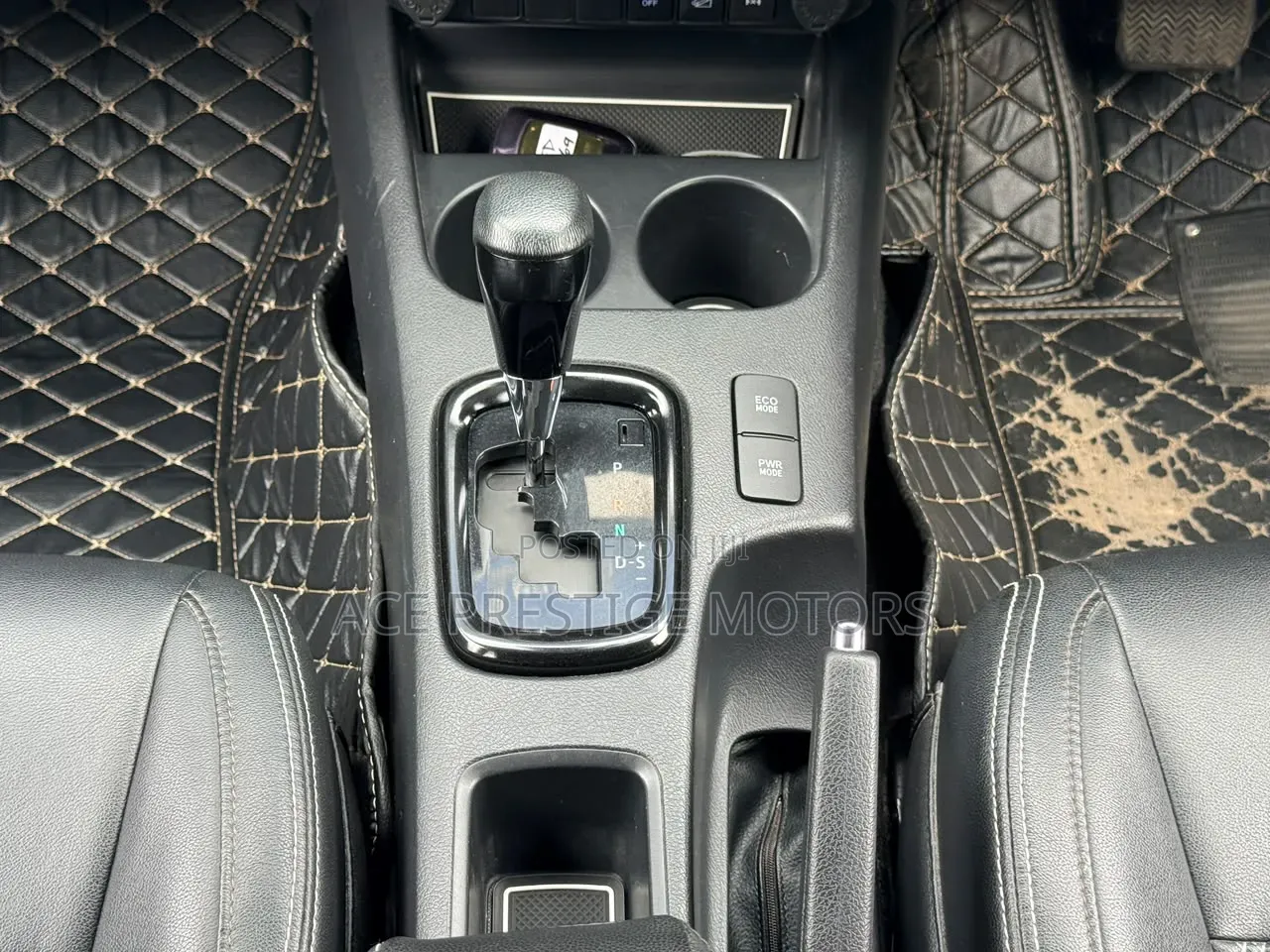 Toyota Hilux 2019 Gray