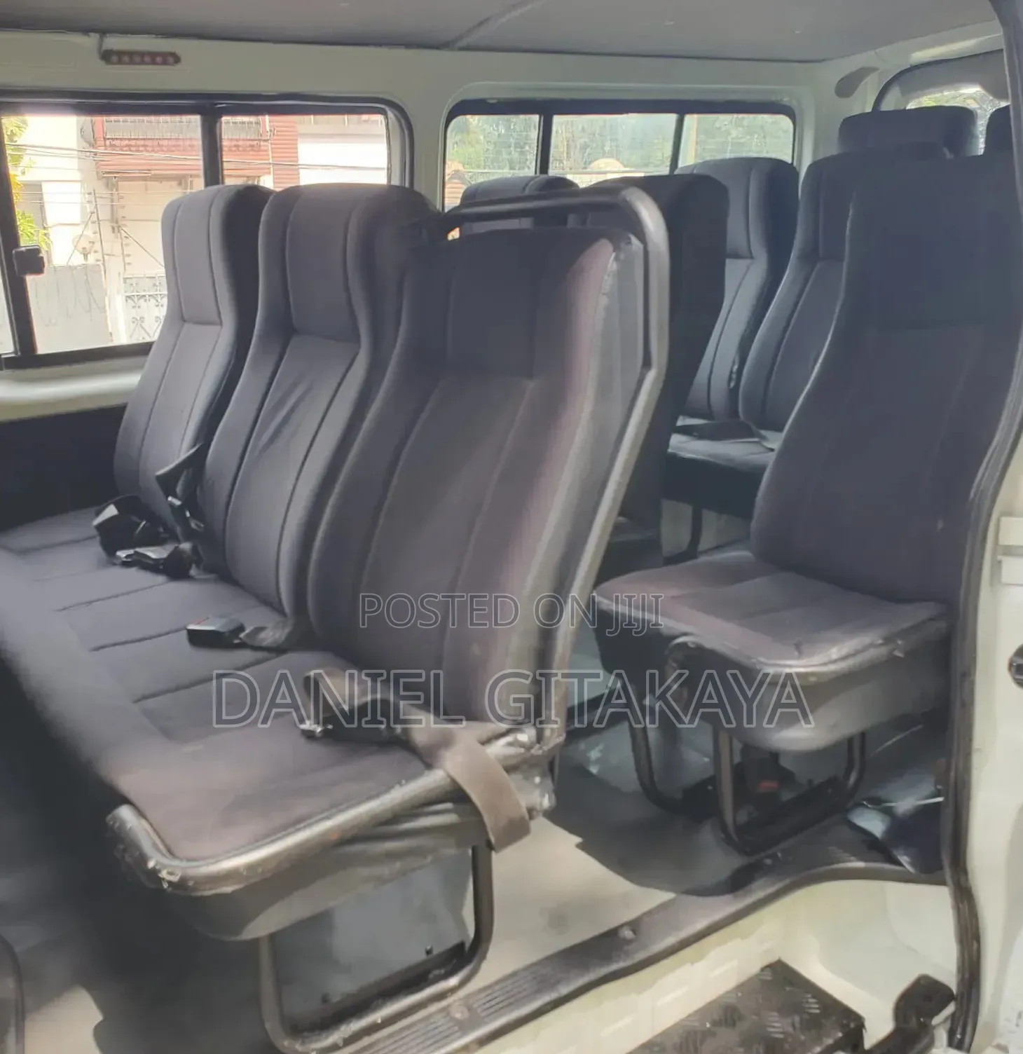 Toyota HiAce 2013 White