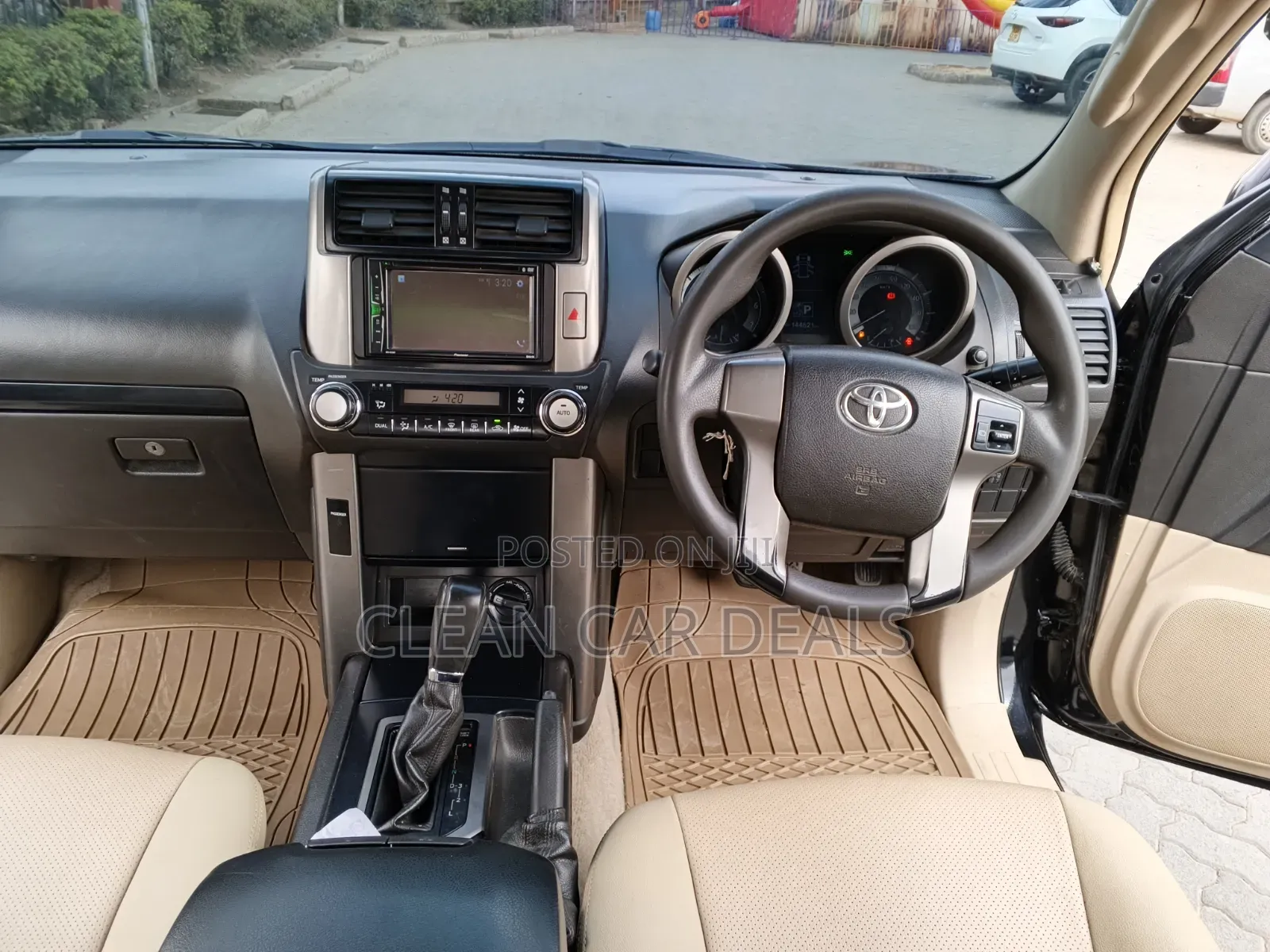Toyota Land Cruiser Prado 2011 Black