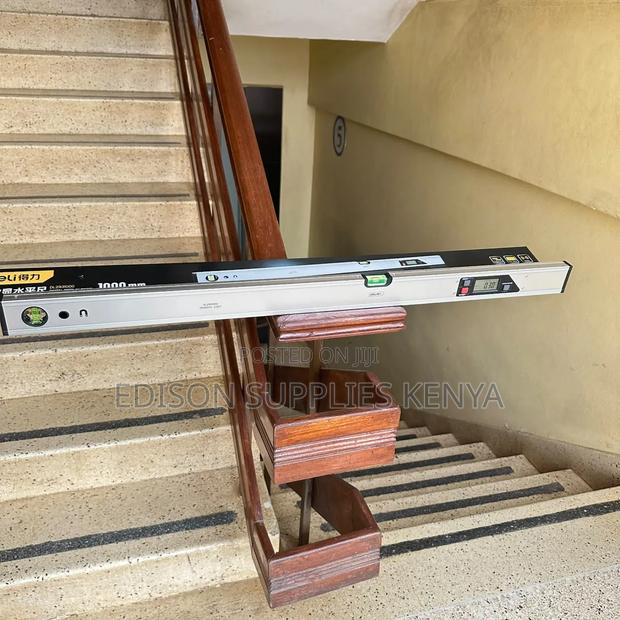 Digital Spirit Level 1 Metre Magnetic Angle Deli Inclinometer 100cm