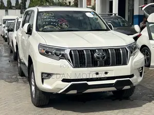 Toyota Land Cruiser Prado 2019 Off white