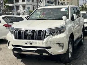 Toyota Land Cruiser Prado 2019 Off white