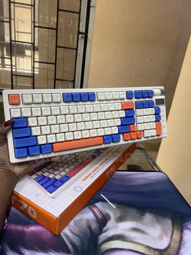 Twolf T70 Wireless Mechanical Keyboard - thumbnail 2
