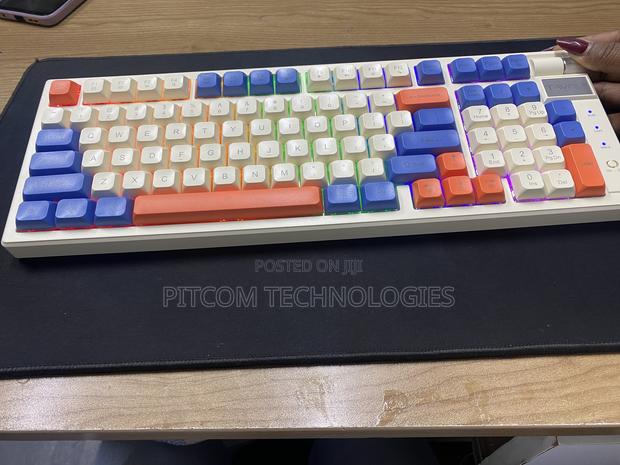 Twolf T70 Wireless Mechanical Keyboard - thumbnail 3