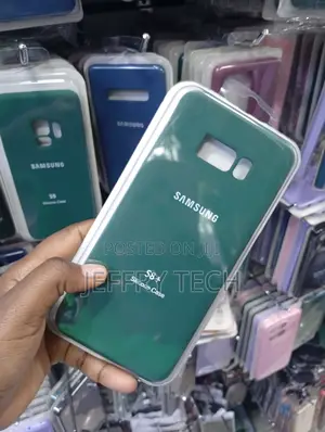 Samsung Galaxy S8+ Silicone Case Finished in a Deep Teal