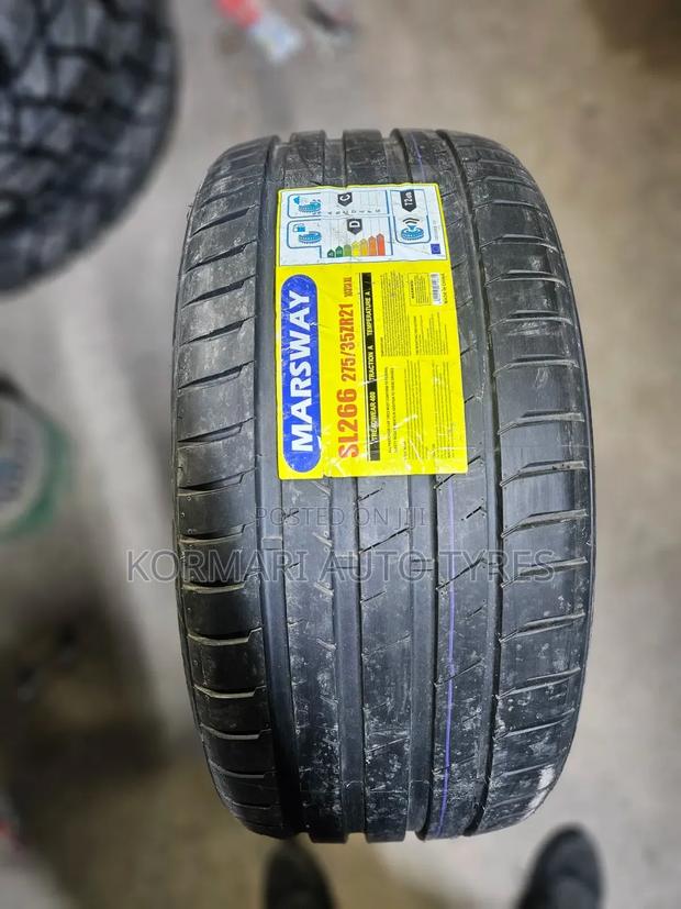 275/35r21 Marsway Tire