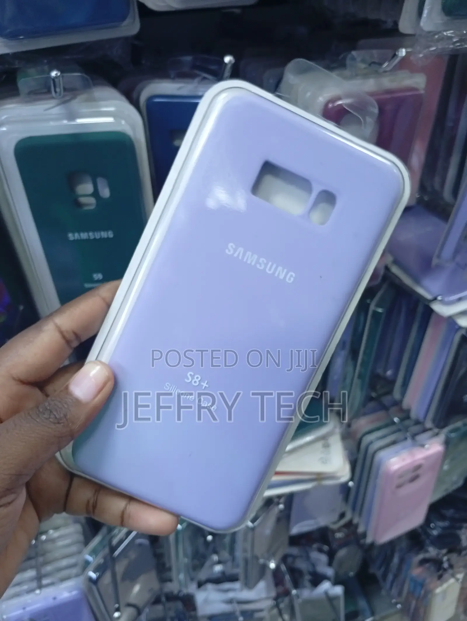 Samsung Galaxy S8+ Silicone Case in Purple. This Protective Phone Case